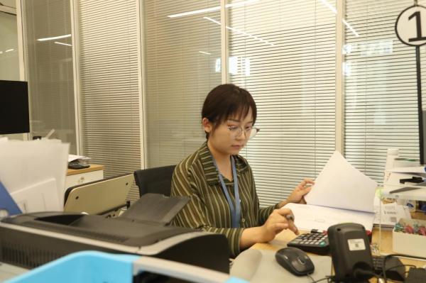 指尖上的护航 网络信息咨询服务助力教学科研的探索与实践